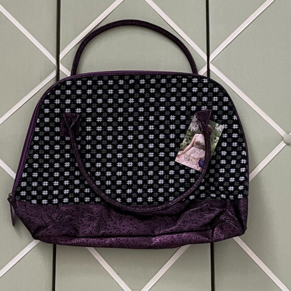 Woodstuck Taylor Swift Fragrance Collection Weekender bag